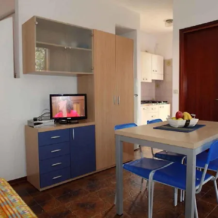 In 38309 Apartment